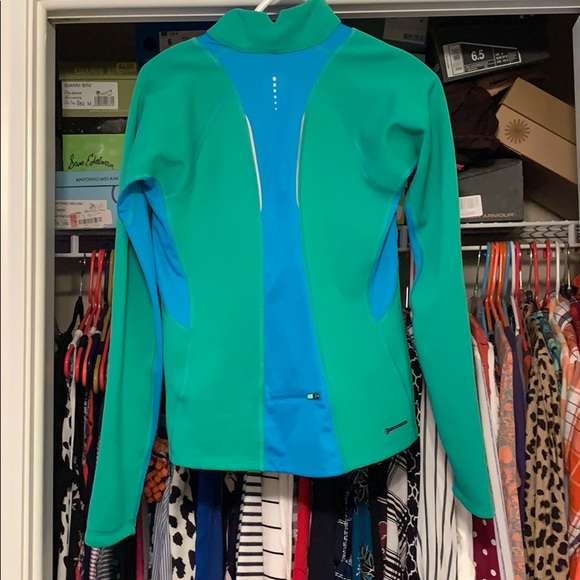 Northface pull over - Picture 3 of 5